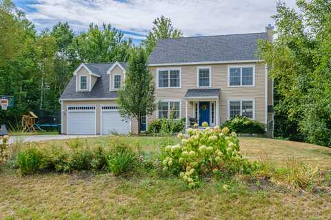 8 Cotton Drive, Gorham, ME 04038