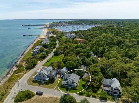 6 Brewster Avenue, Oak Bluffs, MA 02557