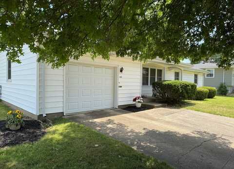 824 Kenton Drive, Charleston, IL 61920