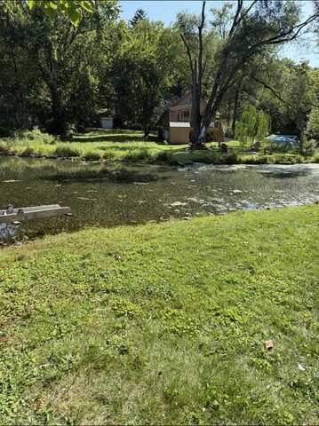 35 Medinah Avenue, Fox Lake, IL 60020