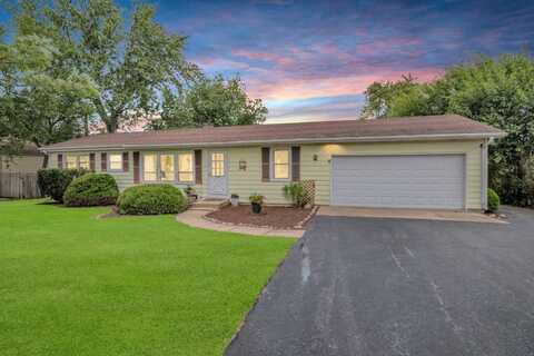 2n643 Diane Avenue, Glen Ellyn, IL 60137