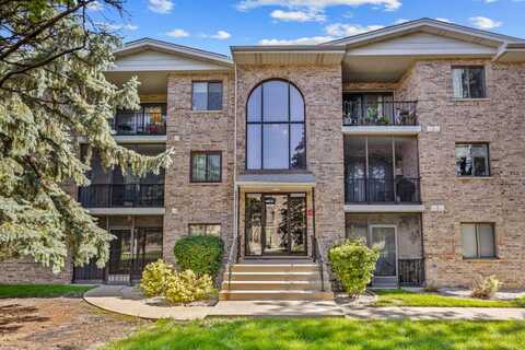 13300 W Circle Drive Parkway, Crestwood, IL 60418