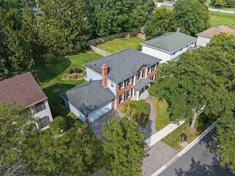 2032 Wheeler Street, Woodridge, IL 60517
