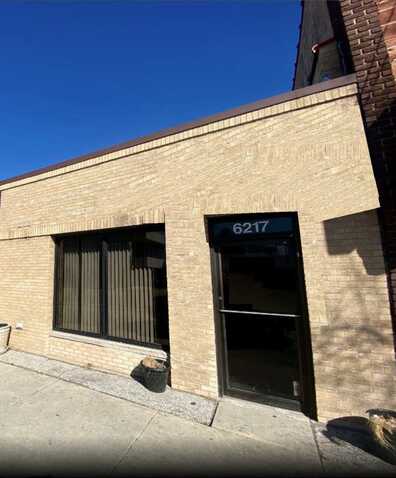 6217 N Milwaukee Avenue, Chicago, IL 60646
