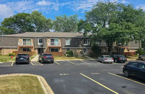 4506 KINGS WALK Drive, Rolling Meadows, IL 60008