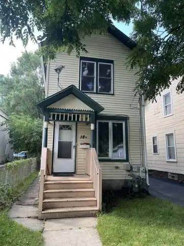 18 N WEST Street, Aurora, IL 60505
