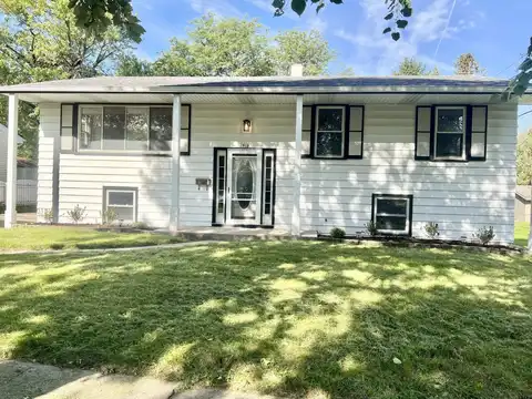 1713 Maple Avenue, Belvidere, IL 61008