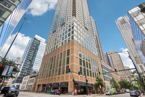 2 E Erie Street, Chicago, IL 60611