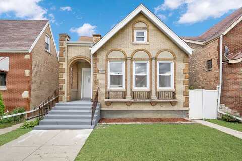 6635 S Karlov Avenue, Chicago, IL 60629