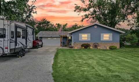 3203 Greenwood Drive, Dewey, IL 61840