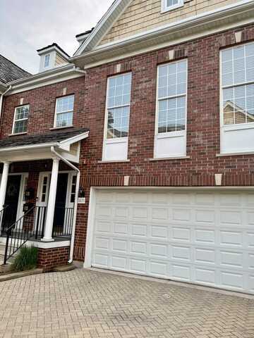 1823 Grove Street, Glenview, IL 60025