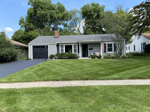 1913 E Liberty Drive, Wheaton, IL 60187