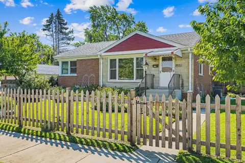 1265 S Wolf Road, Des Plaines, IL 60018