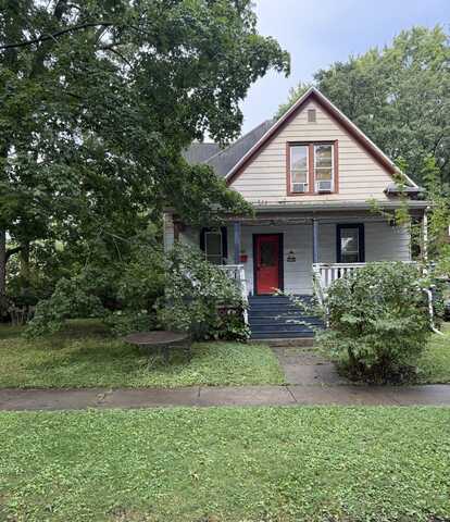 1305 N Walnut Street, Champaign, IL 61820