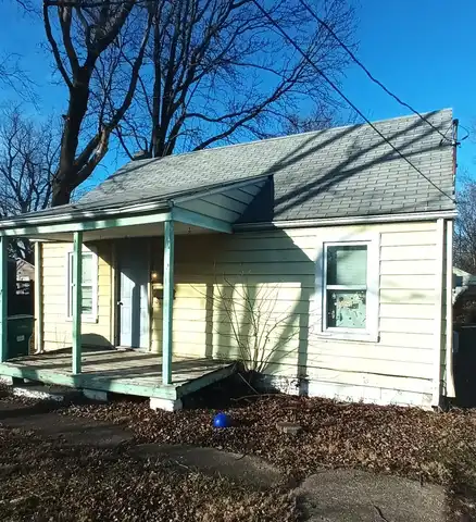 2570 E Olive Street, Decatur, IL 62526