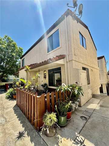 11750 206th Street, Lakewood, CA 90715