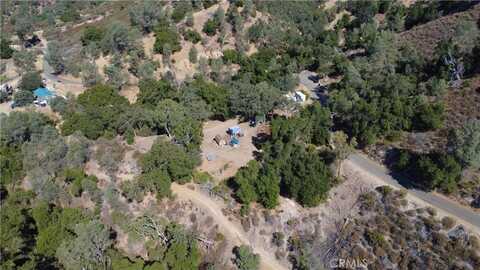 2357 Bryson Hesperia Road, Bradley, CA 93426