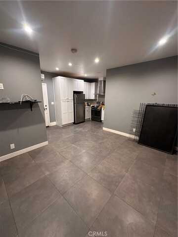 8963 Mercedes, Arleta, CA 91331