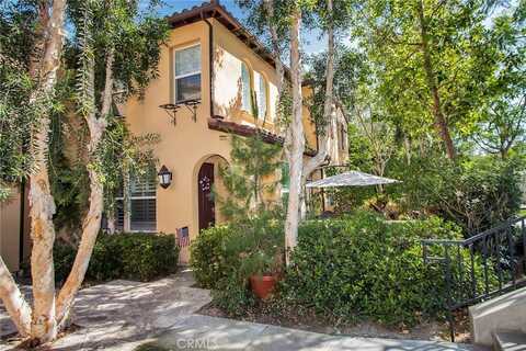 33 Walbert Lane, Ladera Ranch, CA 92694