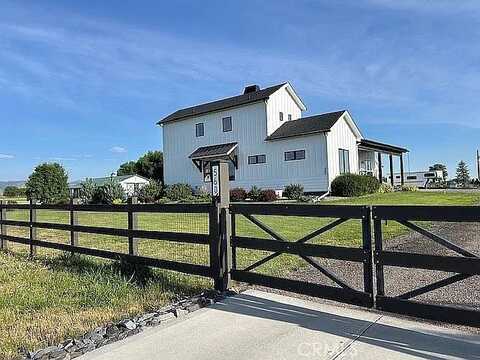 560 Talons Reach Run, Outside Area (Outside Ca), CO 80513