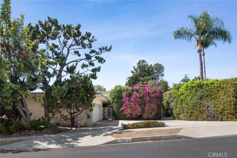 5611 Bedford Avenue, Ladera Heights, CA 90056