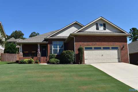 6813 Wintercrest Way SE, Owens Cross Roads, AL 35763