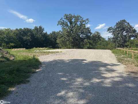 1201 Walton Road, Fairfield, IA 52556