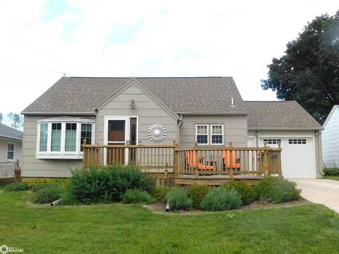 912 Center Street, Manning, IA 51455