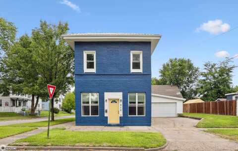 918 Locust Street, Burlington, IA 52601