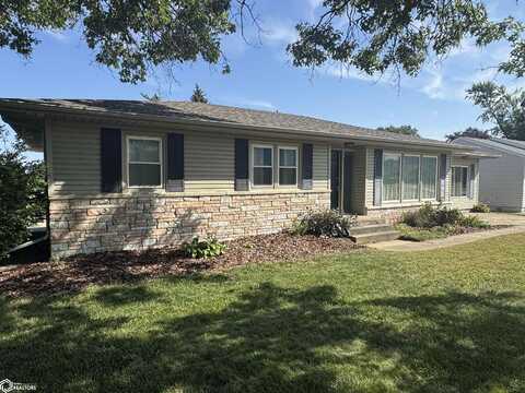 507 Edgeland Drive, Marshalltown, IA 50158