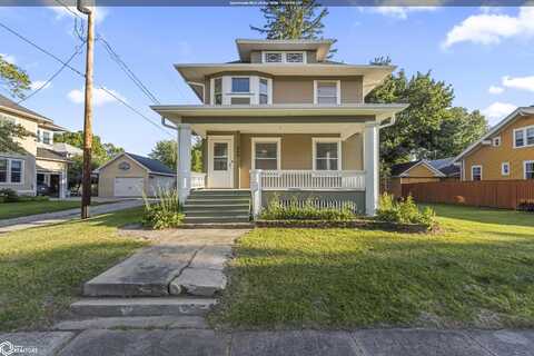 309 E 4th Street, Tipton, IA 52772