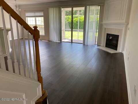 11177 W CASTLEMAIN Circle, Jacksonville, FL 32256