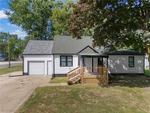 627 Fike Avenue, Orrville, OH 44667
