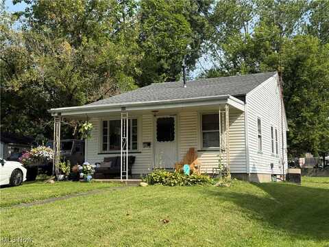 908 W Park Avenue, Niles, OH 44446