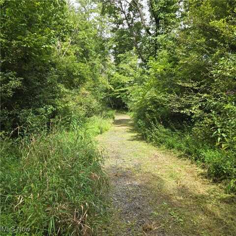 1244 E pioneer Trail, Aurora, OH 44202