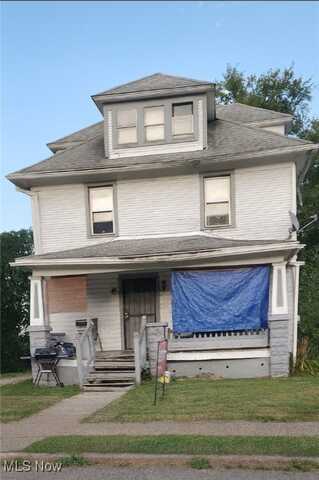 595 Rhodes Avenue, Akron, OH 44307