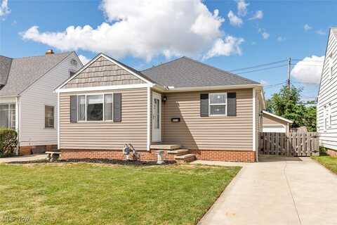 8312 Pelham Drive, Parma, OH 44129