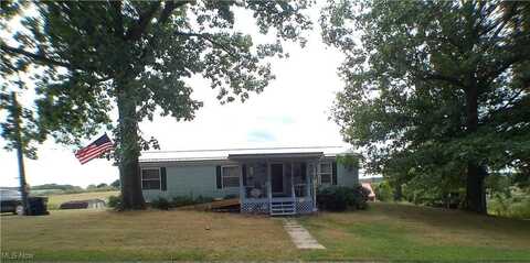 2022 Waterford Road, East Palestine, OH 44413