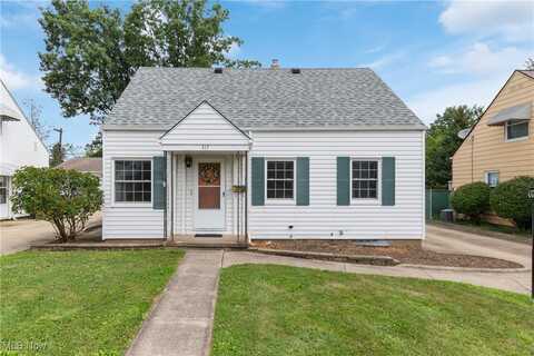 317 Van Buren Avenue, Cuyahoga Falls, OH 44221