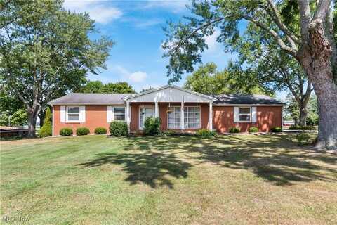 6351 Easton Street, Louisville, OH 44641