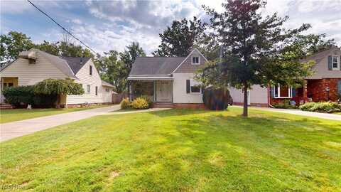 6825 Orchard Boulevard, Parma Heights, OH 44130