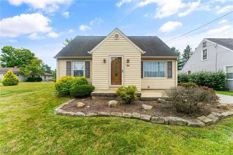 825 Wheeler Avenue, Hubbard, OH 44425