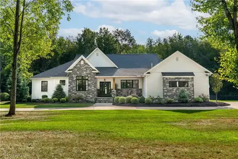 2033 Myersville Road, Akron, OH 44312