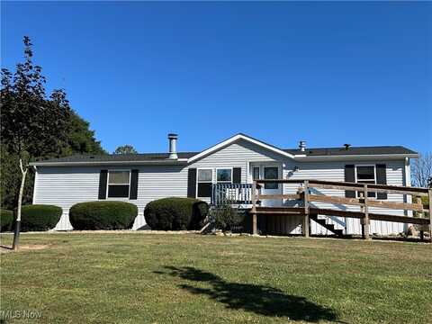 3589 Adamsville Road, Zanesville, OH 43701