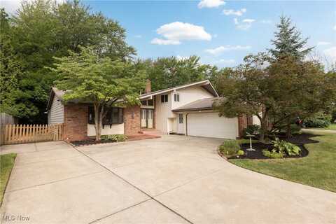 5642 Dorothy Drive, North Olmsted, OH 44070