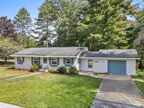 206 North Sixth Street, Roscommon, MI 48653