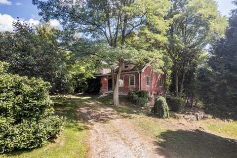 127 Clarendon Springs Lane, Clarendon, VT 05777