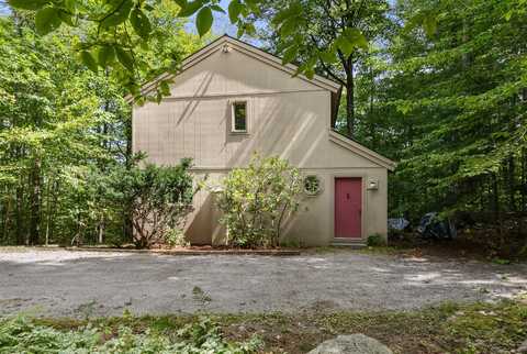 12 Draper Mill Road, Grantham, NH 03753