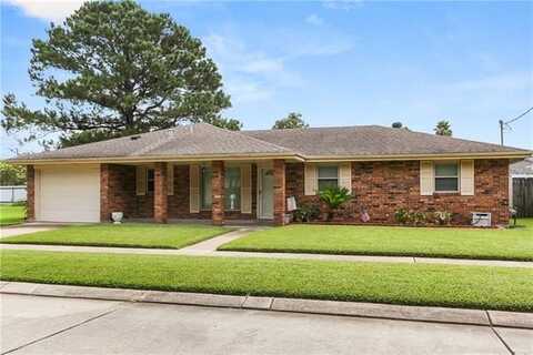 2201 GALLO Drive, Chalmette, LA 70043