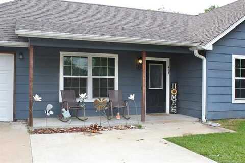 414 E Stacy, Chouteau, OK 74337